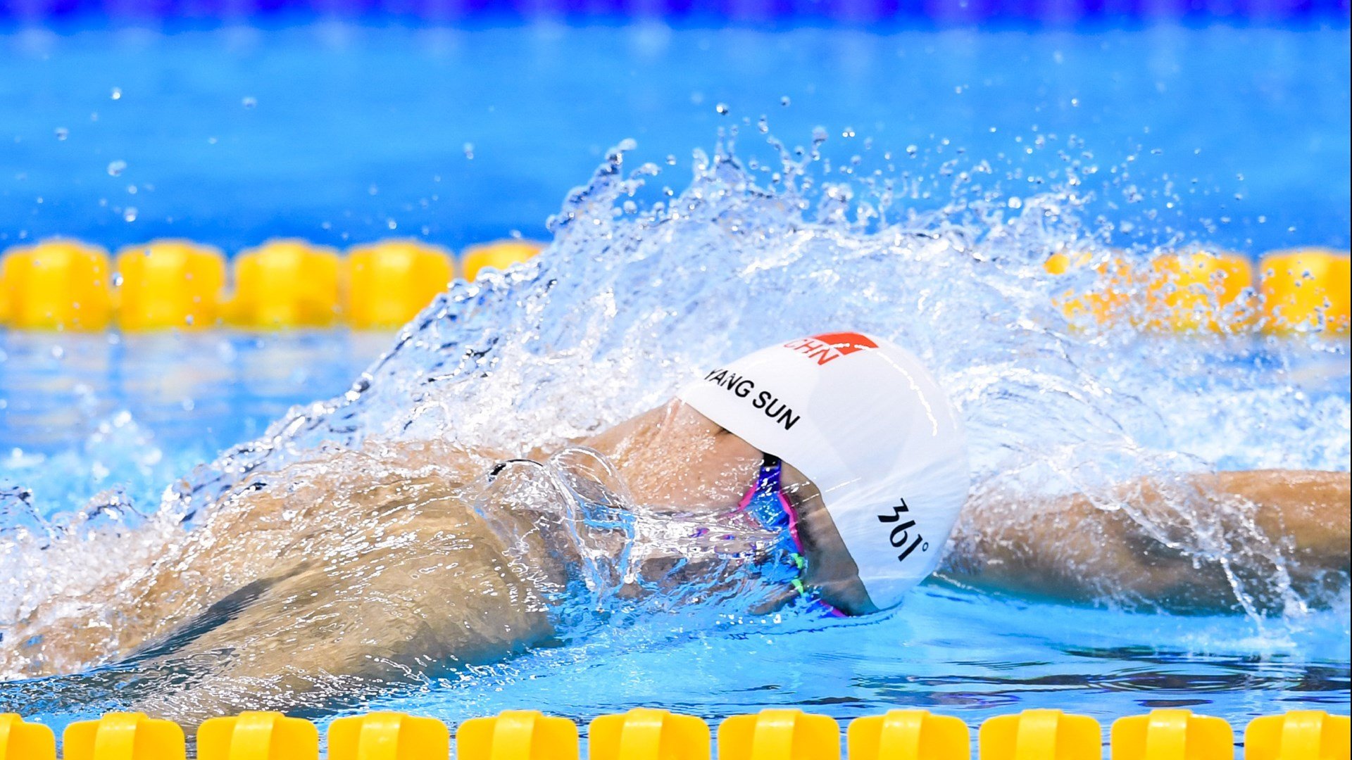 体育新闻中心发布年度体育传播发展报告,年度十大体育新闻