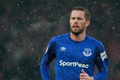 九游娱乐入口-博卡防守过度依赖身体对抗，博卡vs竞技实时比分